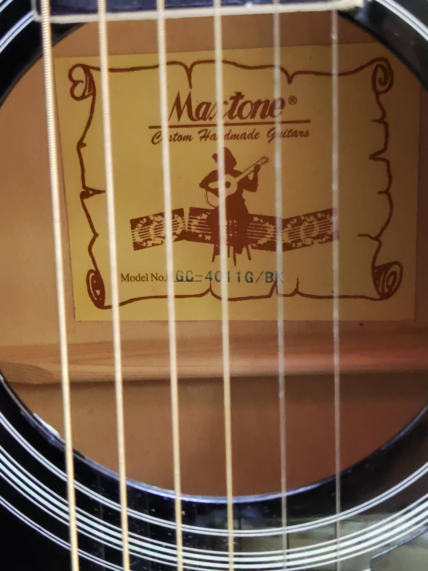 Акустическая гитара Maxtone WGC-4011G / BK 2
