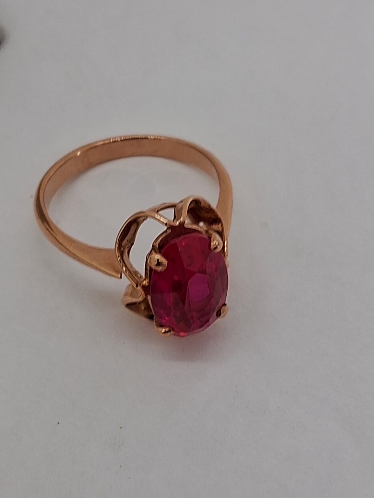 Кольцо из красного золота с корундом (33132363) 4