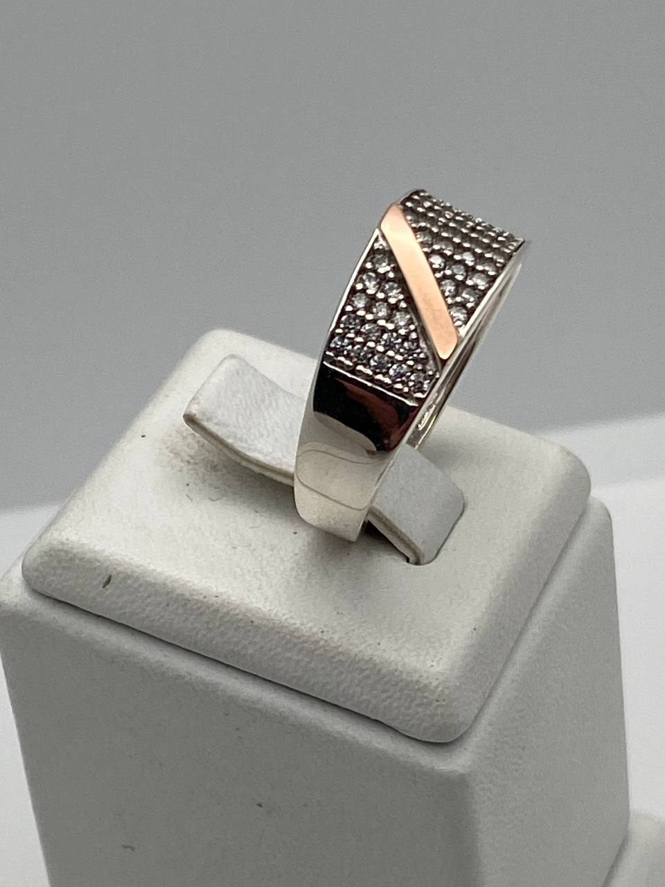 Серебряное кольцо с золотой вставкой и цирконием (30567826) 6