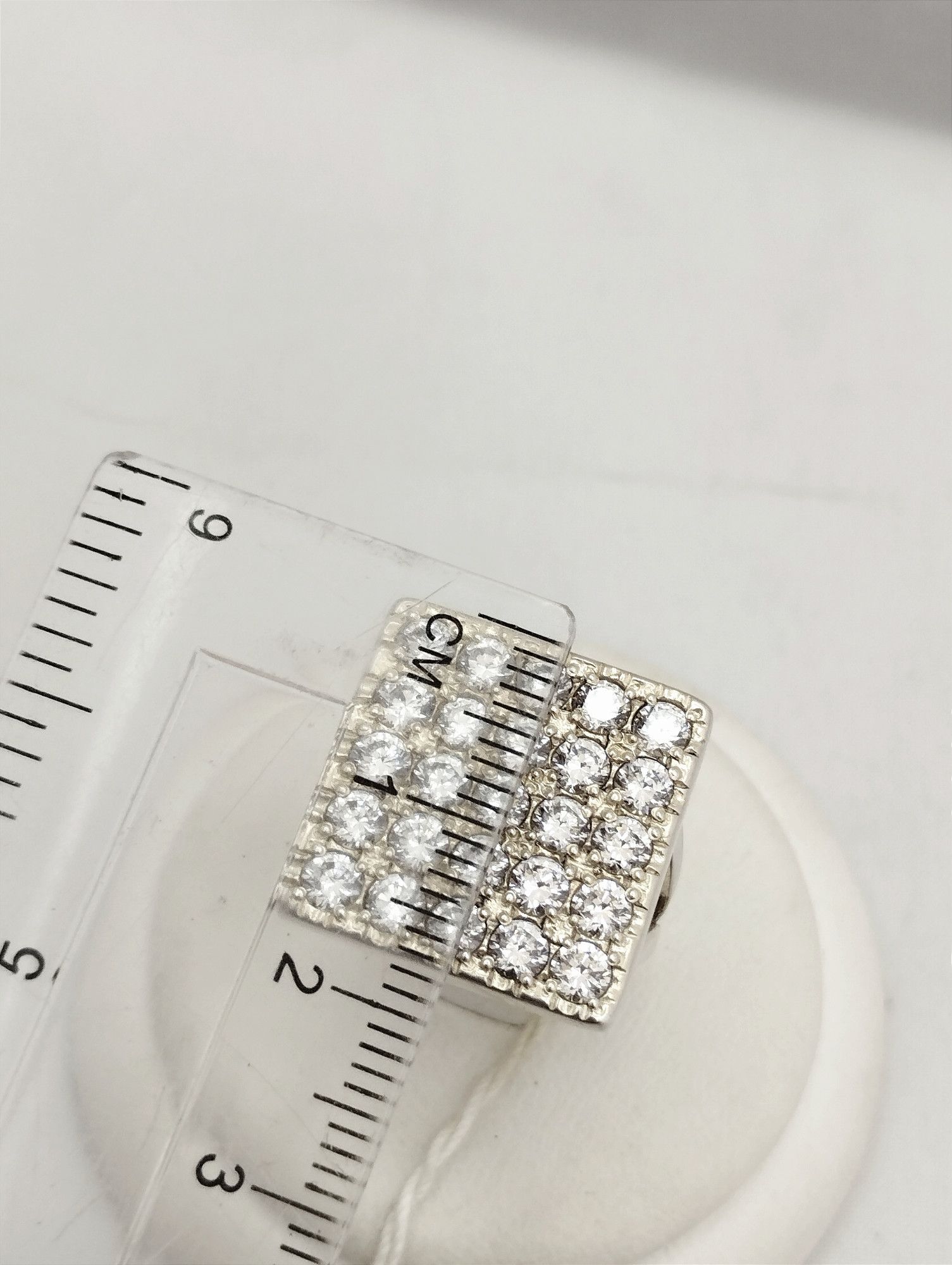 Серебряное кольцо с цирконием (32881679) 3