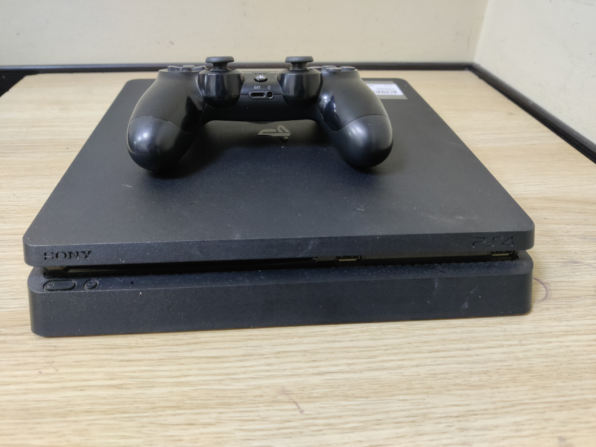 Ігрова приставка Sony PlayStation 4 Slim 1000GB 0