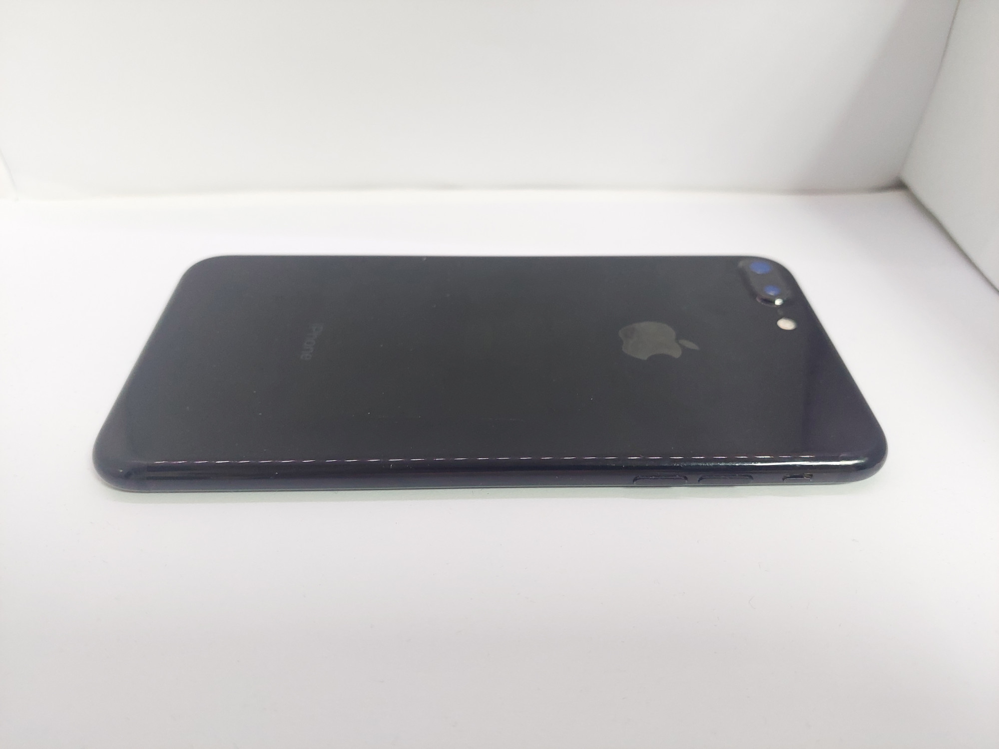 Apple iPhone 7 Plus 32Gb Black 4