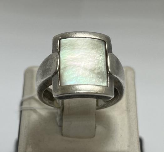 Серебряное кольцо с лунным камнем (33022577) 0