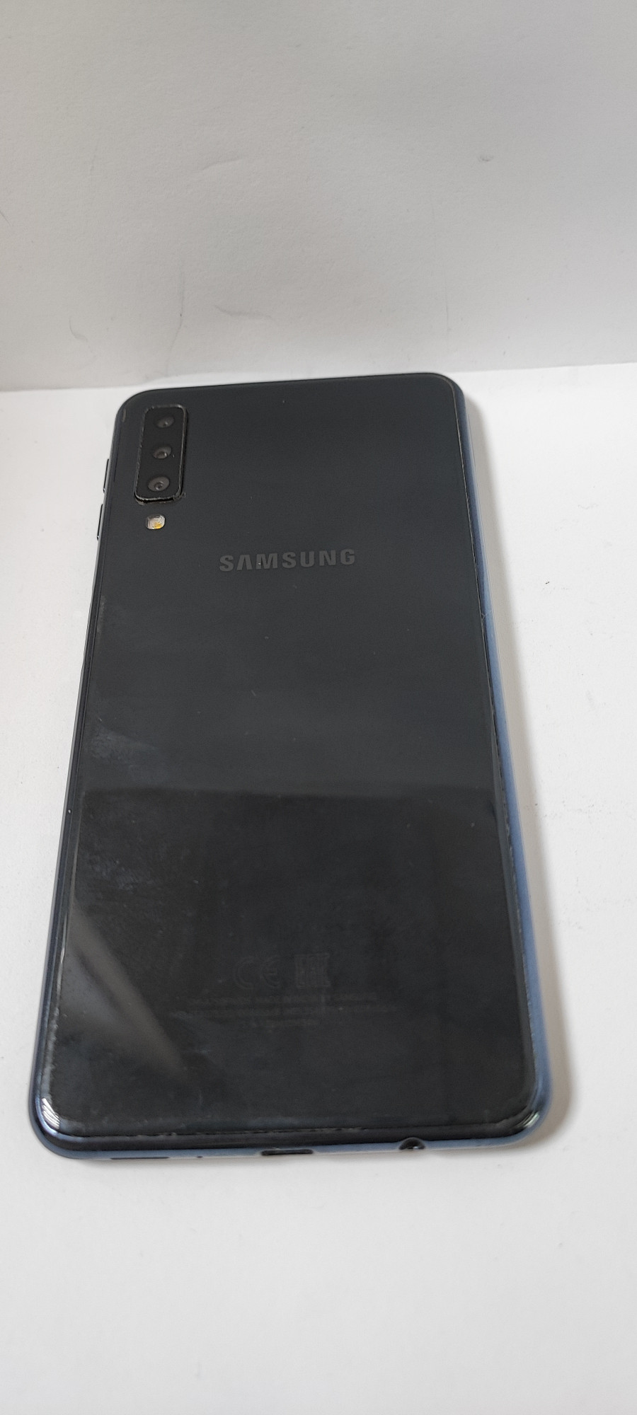 Samsung Galaxy A7 (SM-A750FN) 2018 4/64Gb 4