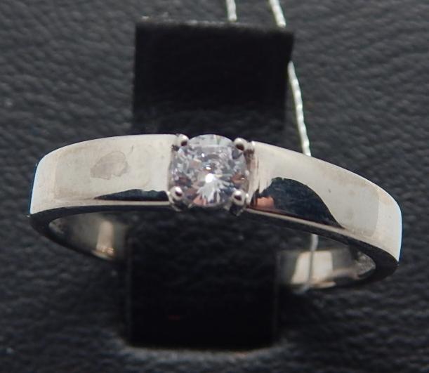 Серебряное кольцо с цирконием (30520424) 0