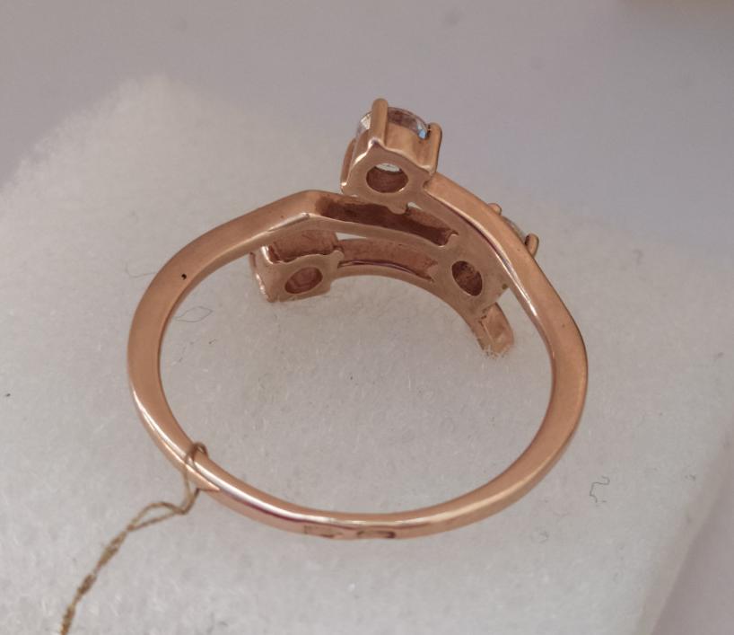 Кольцо из красного золота с цирконием (31955013) 1