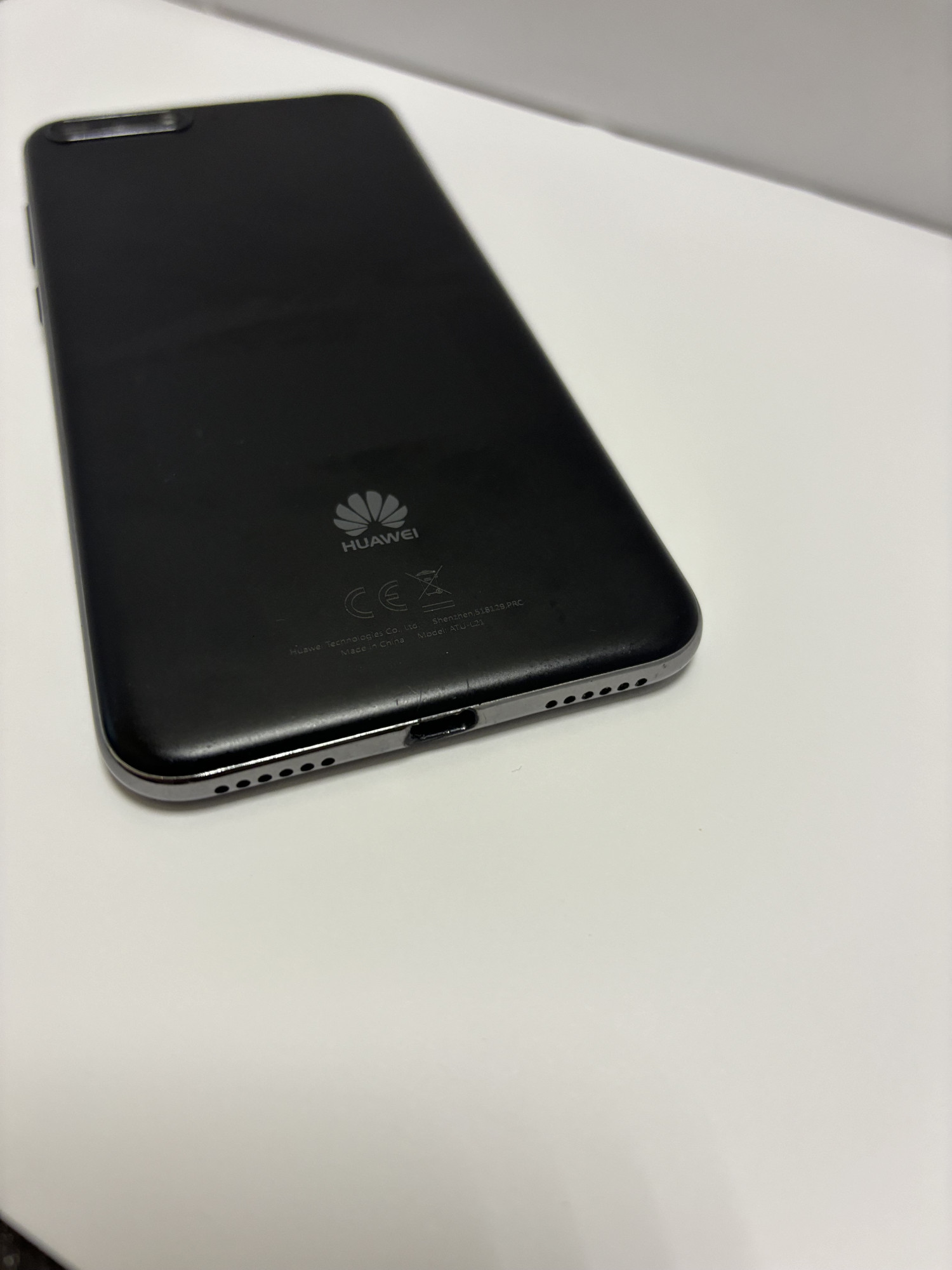 Huawei Y6 2018 2/16Gb 4
