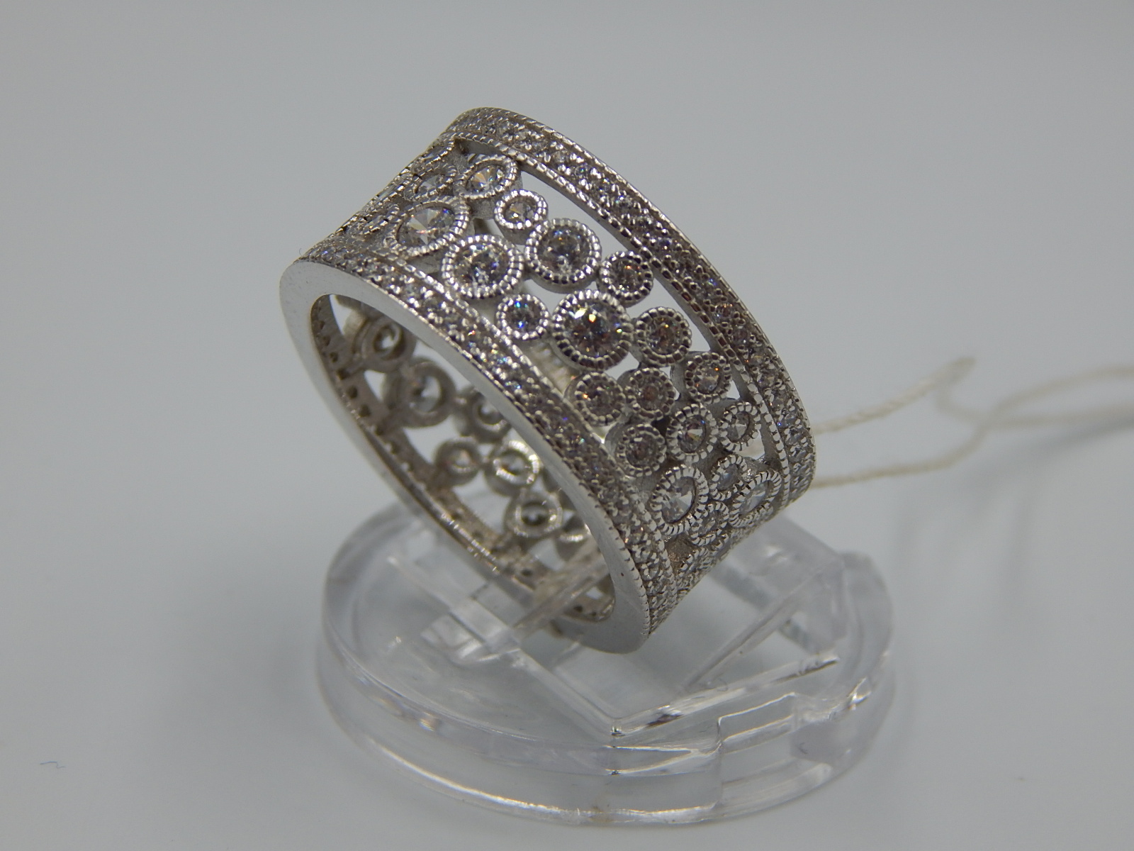 Серебряное кольцо с цирконием (33723117) 1