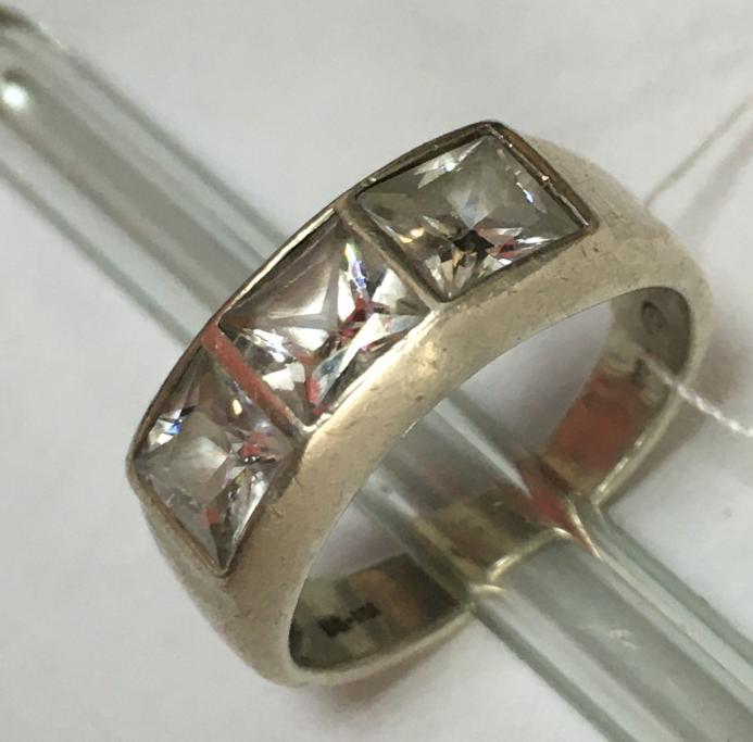 Серебряное кольцо с цирконием (33446522) 0