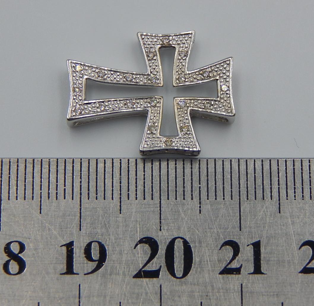 Подвес-крест из белого золота с бриллиантом (-ми) (33675878)  2