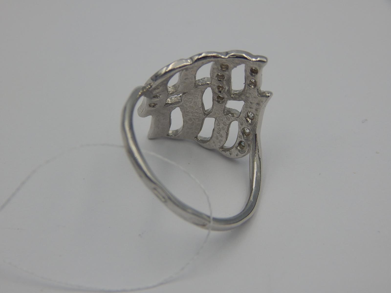 Серебряное кольцо с цирконием (30513540) 2