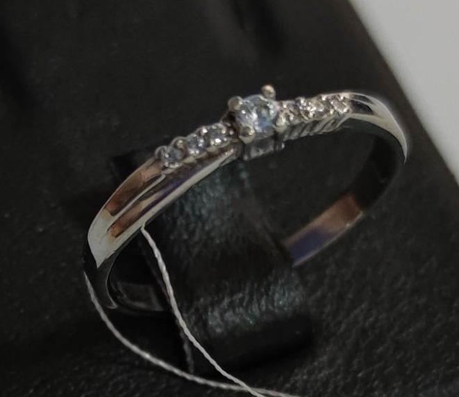 Серебряное кольцо с цирконием (30555831) 1