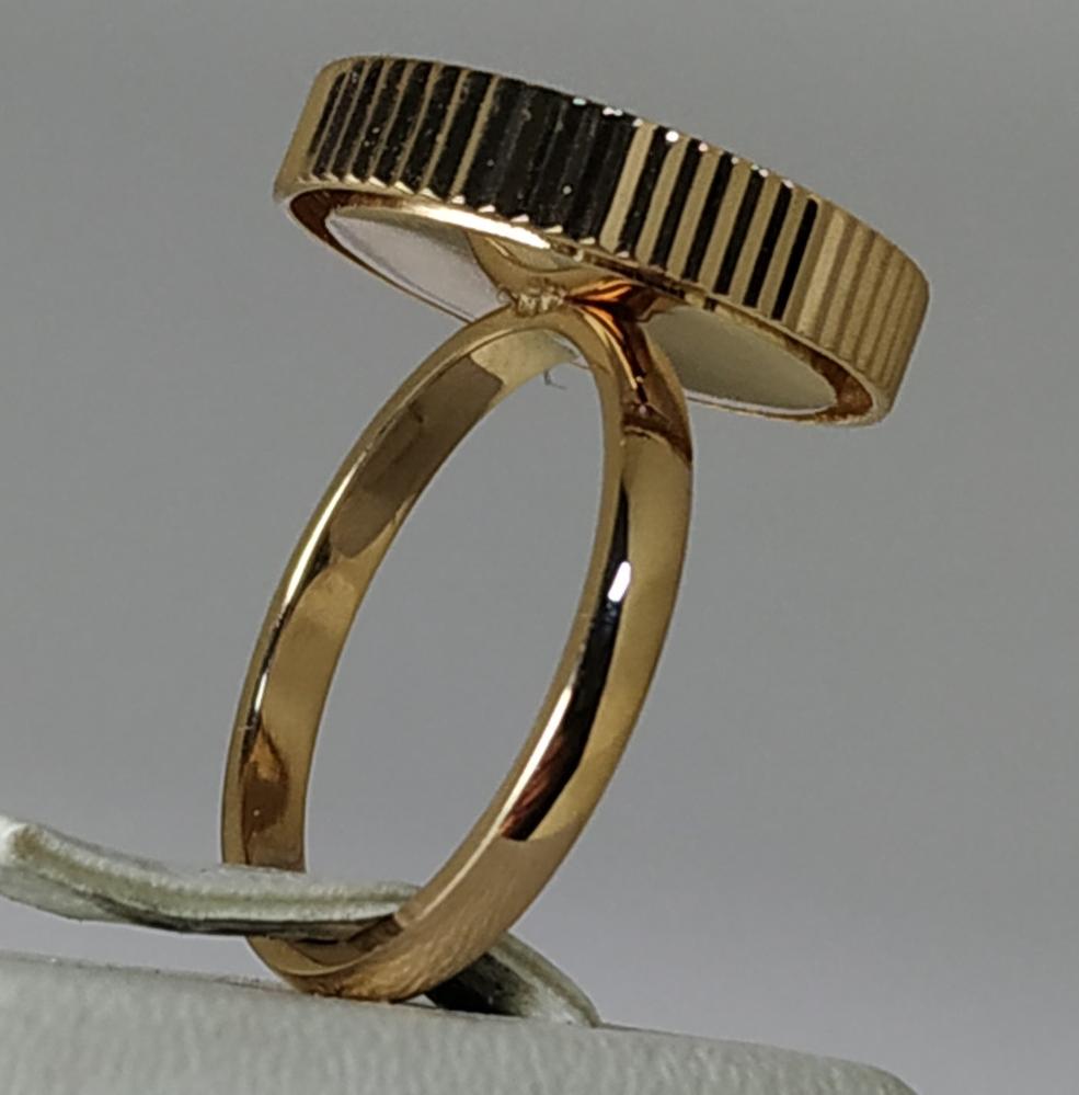 Кольцо из красного золота с ониксом, перламутром и цирконием(30488292) 1