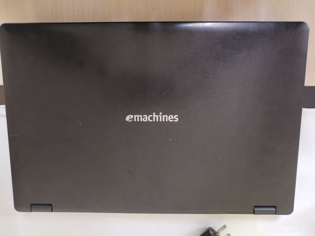 Ноутбук eMachines HM55-MV (Intel Celeron T3500/2Gb/HDD240Gb) (33287890) 1
