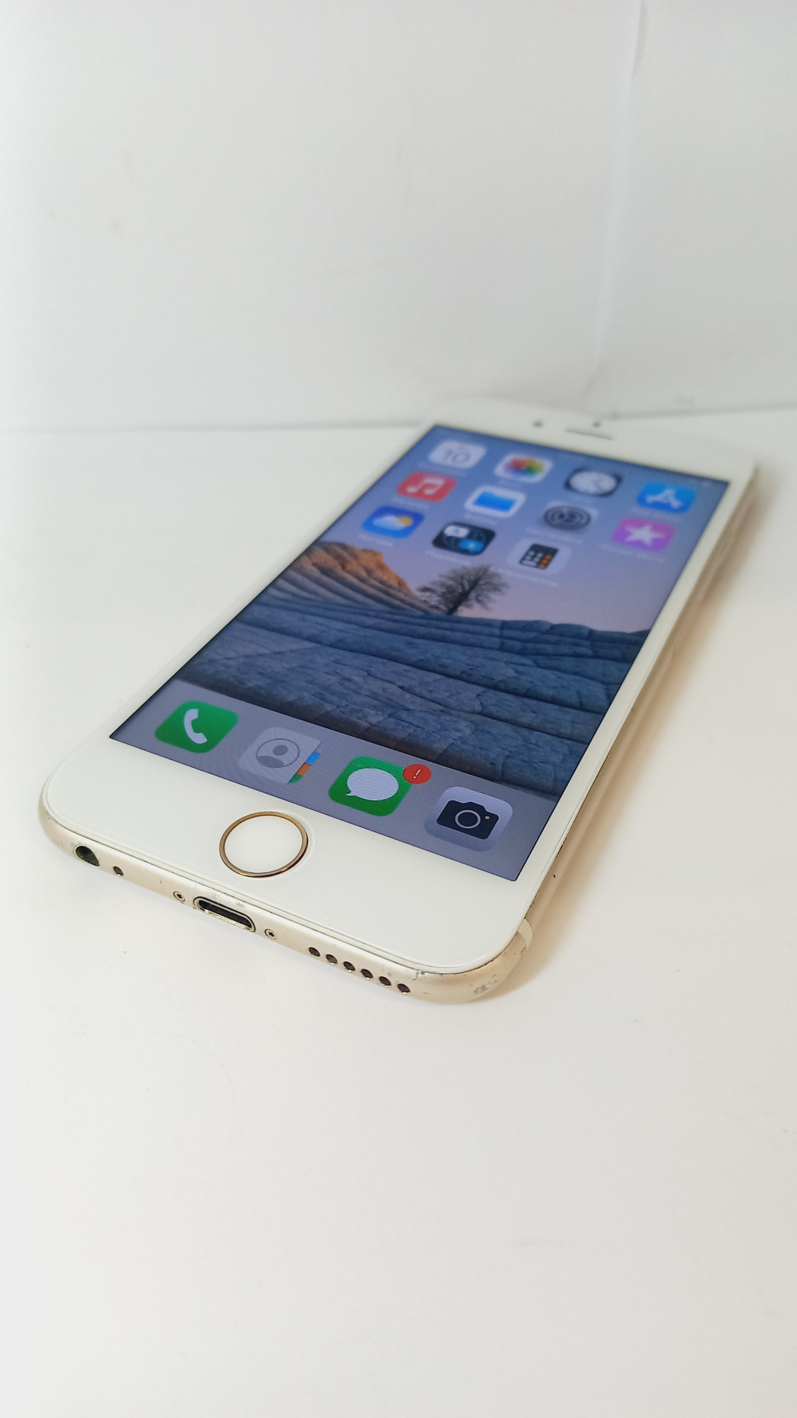 Apple iPhone 6s 128Gb Gold (MKQV2) 4