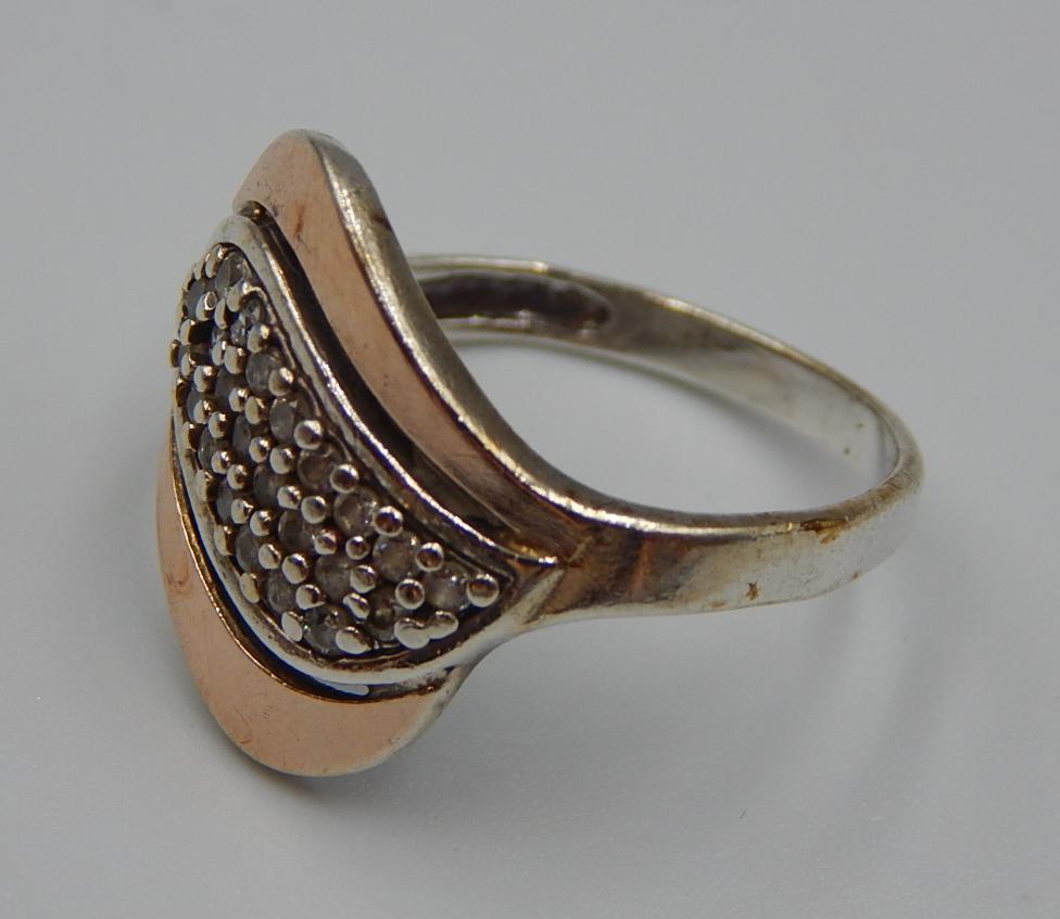 Серебряное кольцо с позолотой и цирконием (32418513) 2