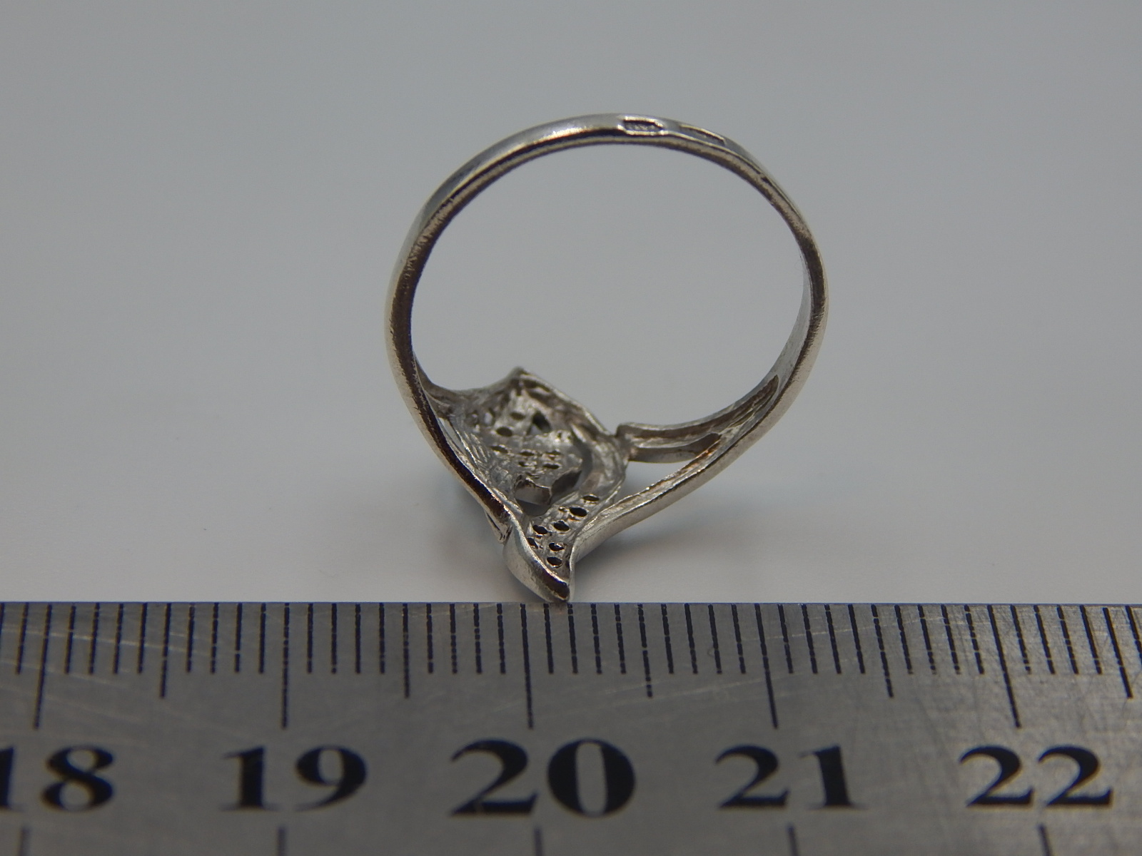 Серебряное кольцо с цирконием (33226202) 3