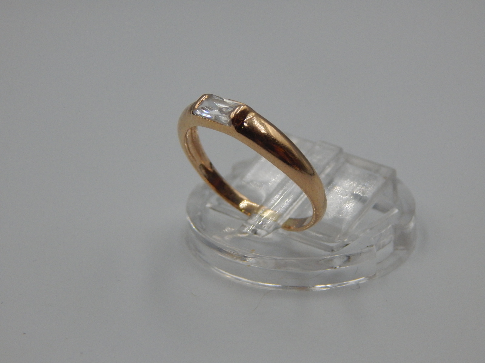 Кольцо из красного золота с цирконием (32272827) 1