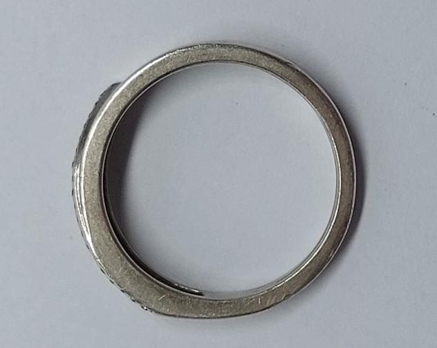 Серебряное кольцо с цирконием (33797963) 1