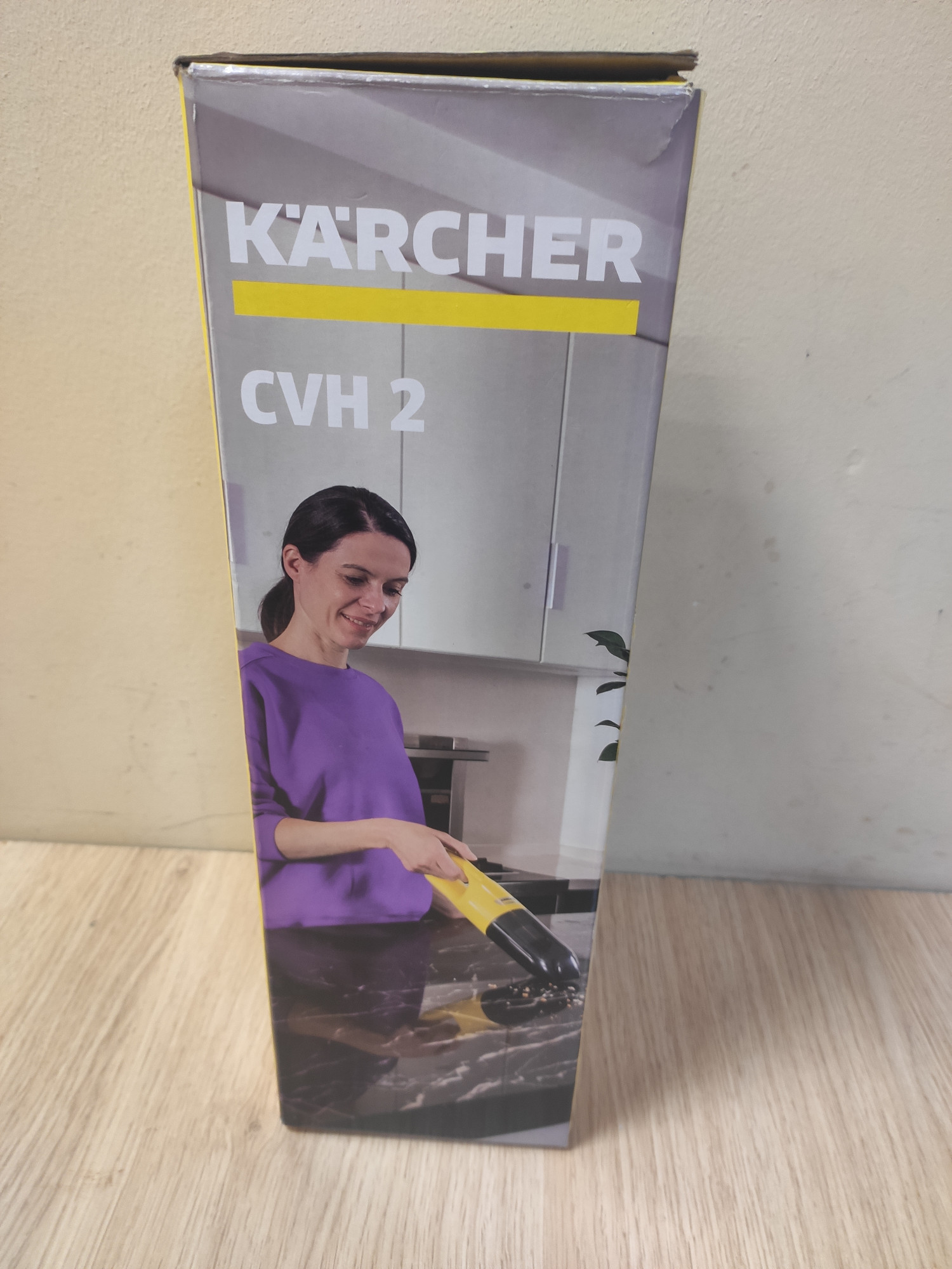 Ручной автомобильный пылесос Karcher CVH 2 (1.198-401.0) 4