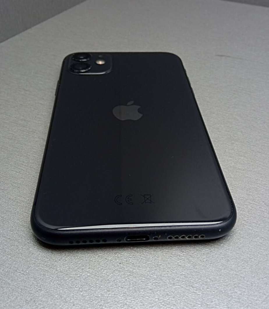 Apple iPhone 11 64GB Black 7