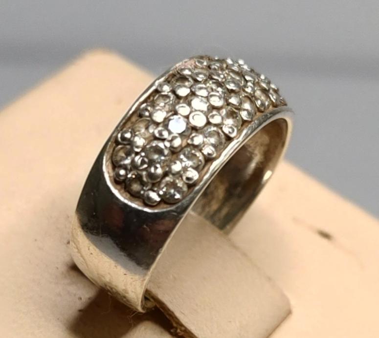 Серебряное кольцо с цирконием (31804624) 1