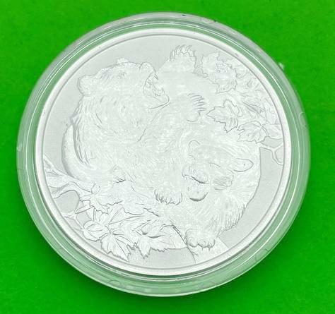 Серебряная монета 1oz Пума против Медведя 1 доллар 2022 Ниуэ (29128447) 0