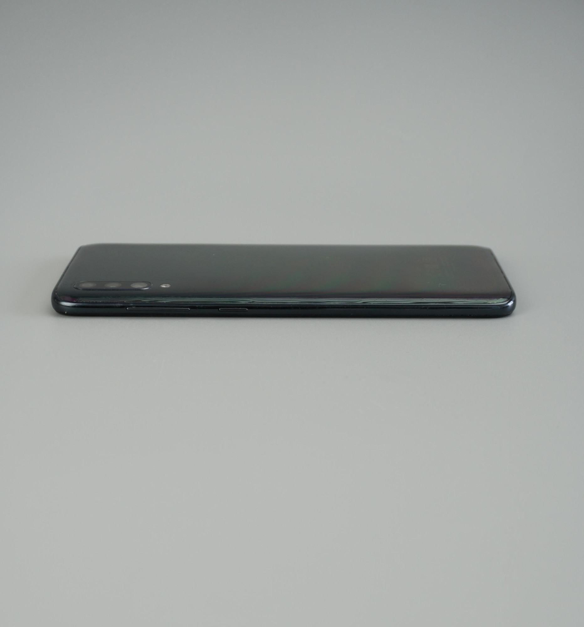 Samsung Galaxy A70 (SM-A705F) 6/128Gb  9