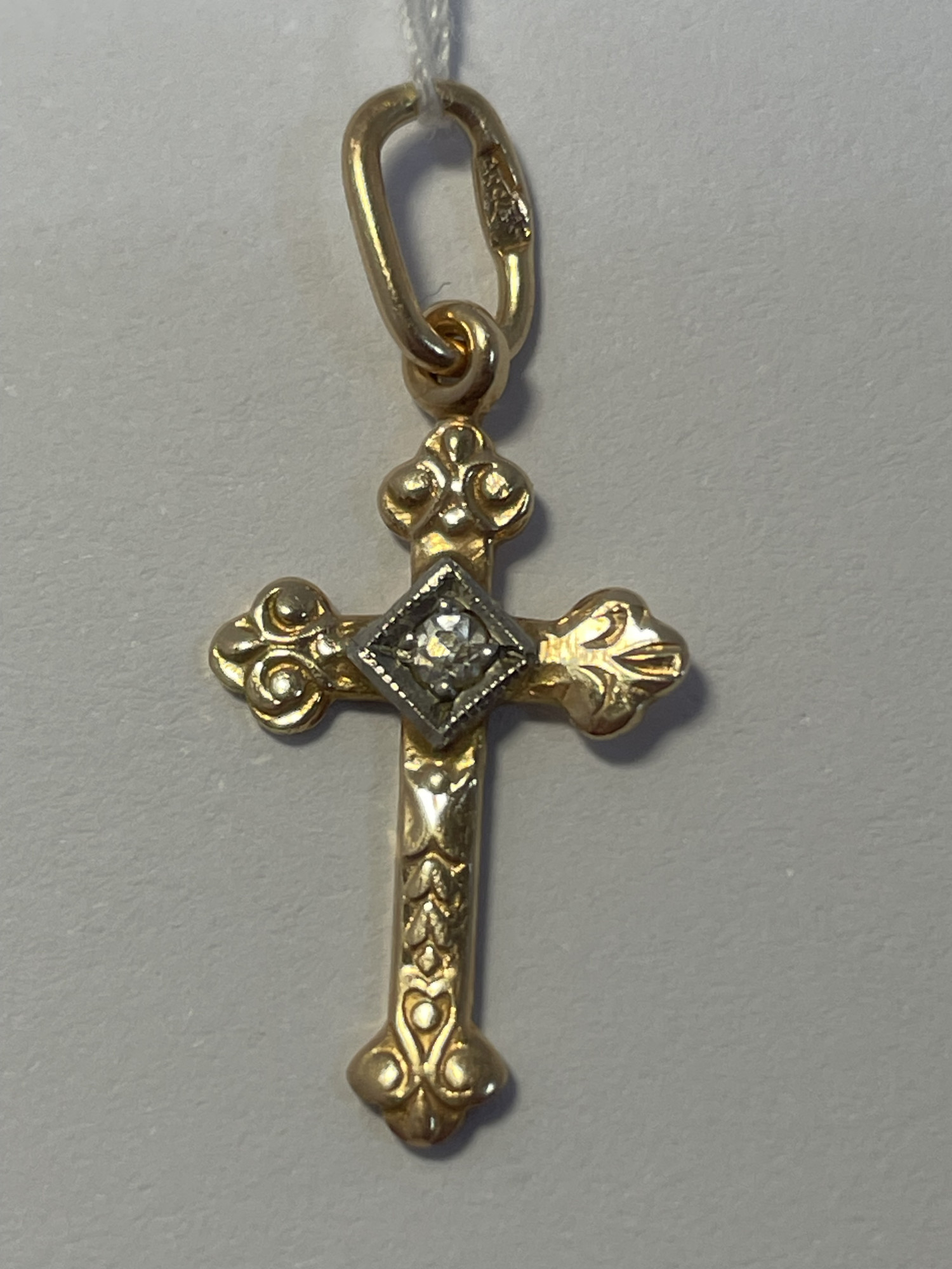 Підвіс-хрест з червоного та білого золота з цирконієм (33746378) 0