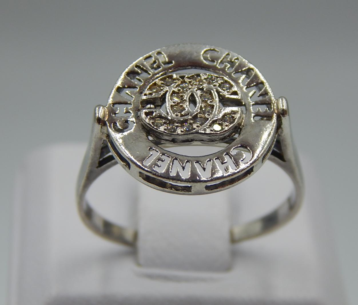 Серебряное кольцо с цирконием (33454234) 0