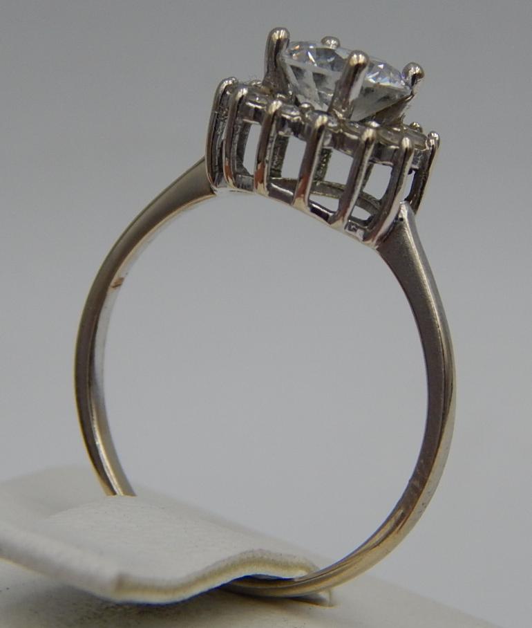 Кольцо из белого золота с цирконием (28577336) 4