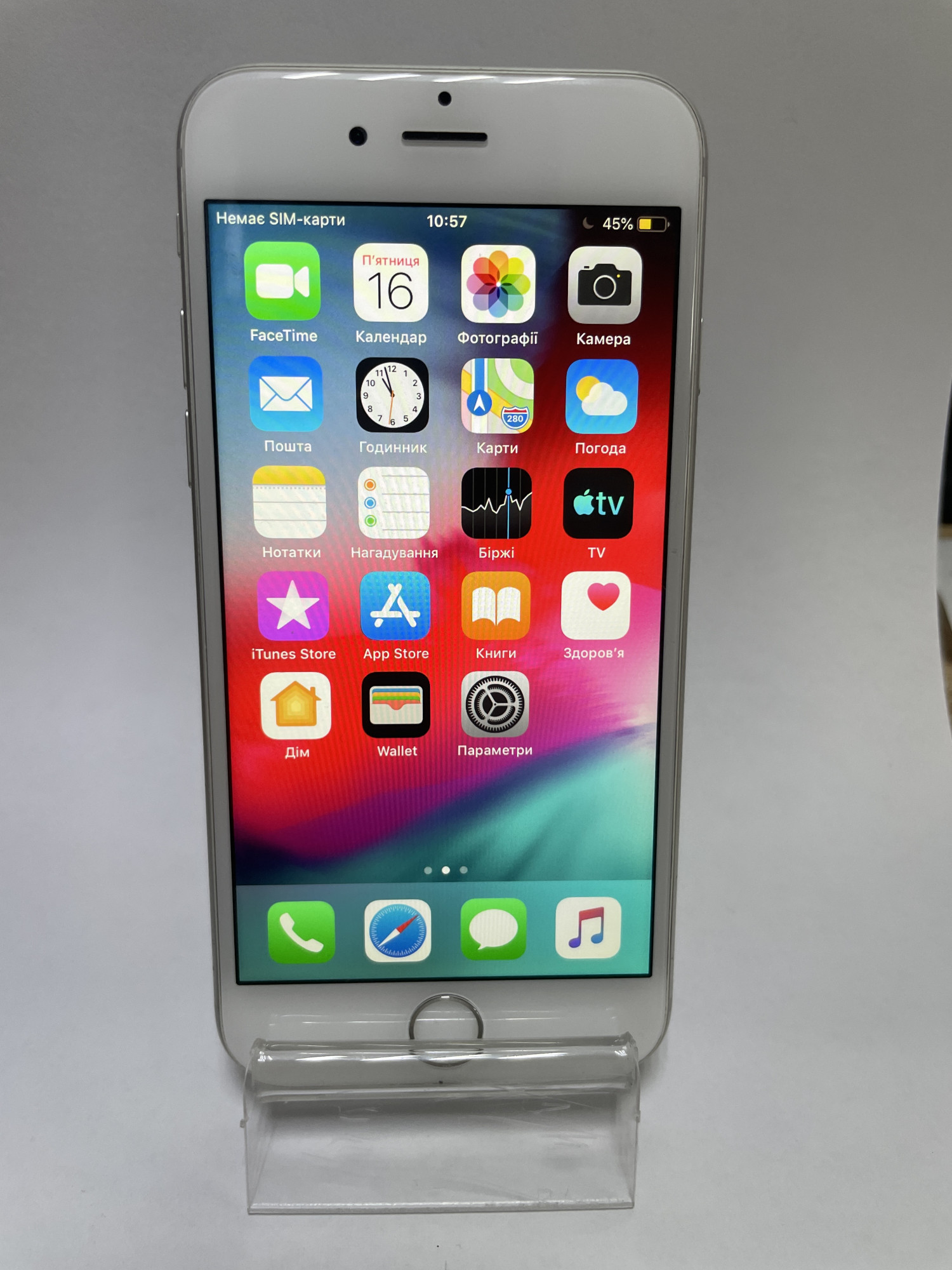 Apple iPhone 6 16Gb Silver (MG482) 0