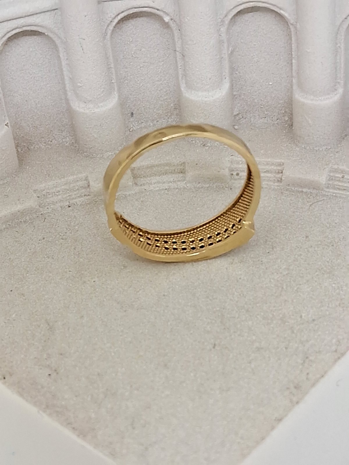 Кольцо из желтого золота с цирконием (32297590) 3