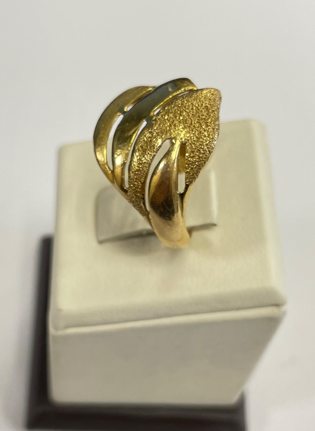 Кольцо из желтого золота (33812085)  1