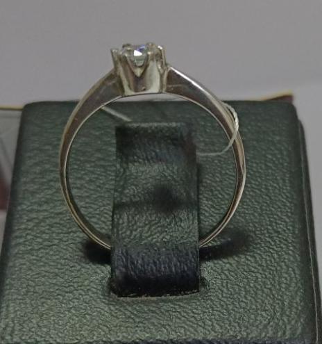 Серебряное кольцо с цирконием (30872301) 1