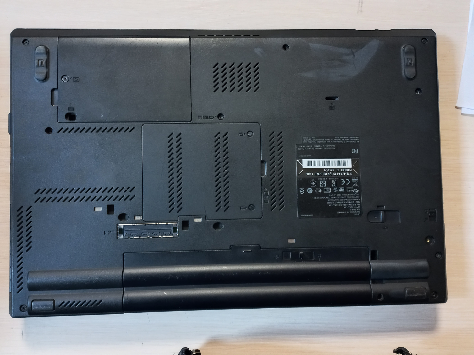 Ноутбук Lenovo ThinkPad T520 4243-F39 (33670715) 2