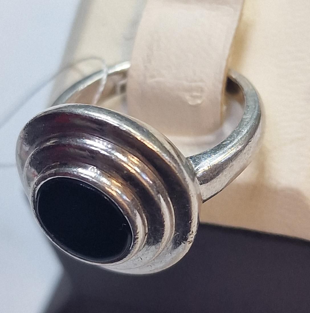 Серебряное кольцо с ониксом (33599619) 2