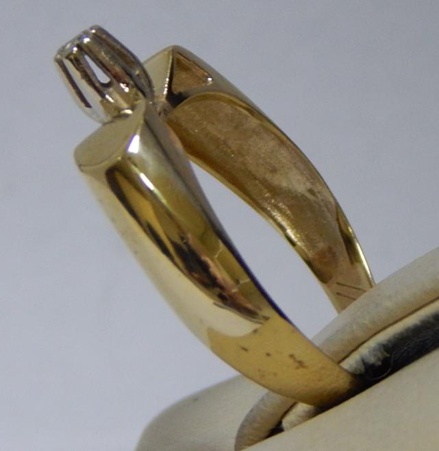Кольцо из желтого и белого золота с бриллиантом (-ми) (30943363) 1