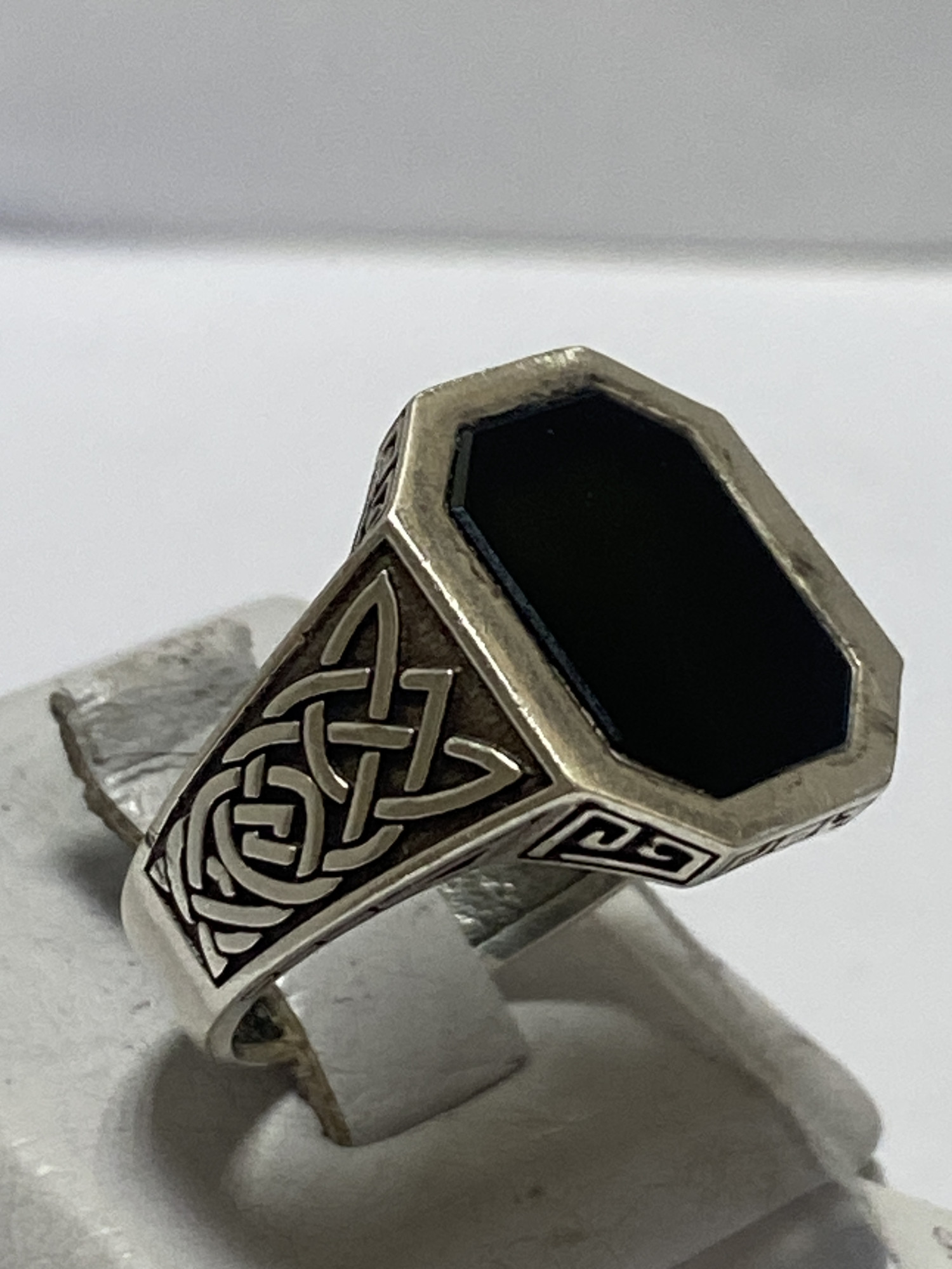 Срібний перстень з оніксом (33430731) 1