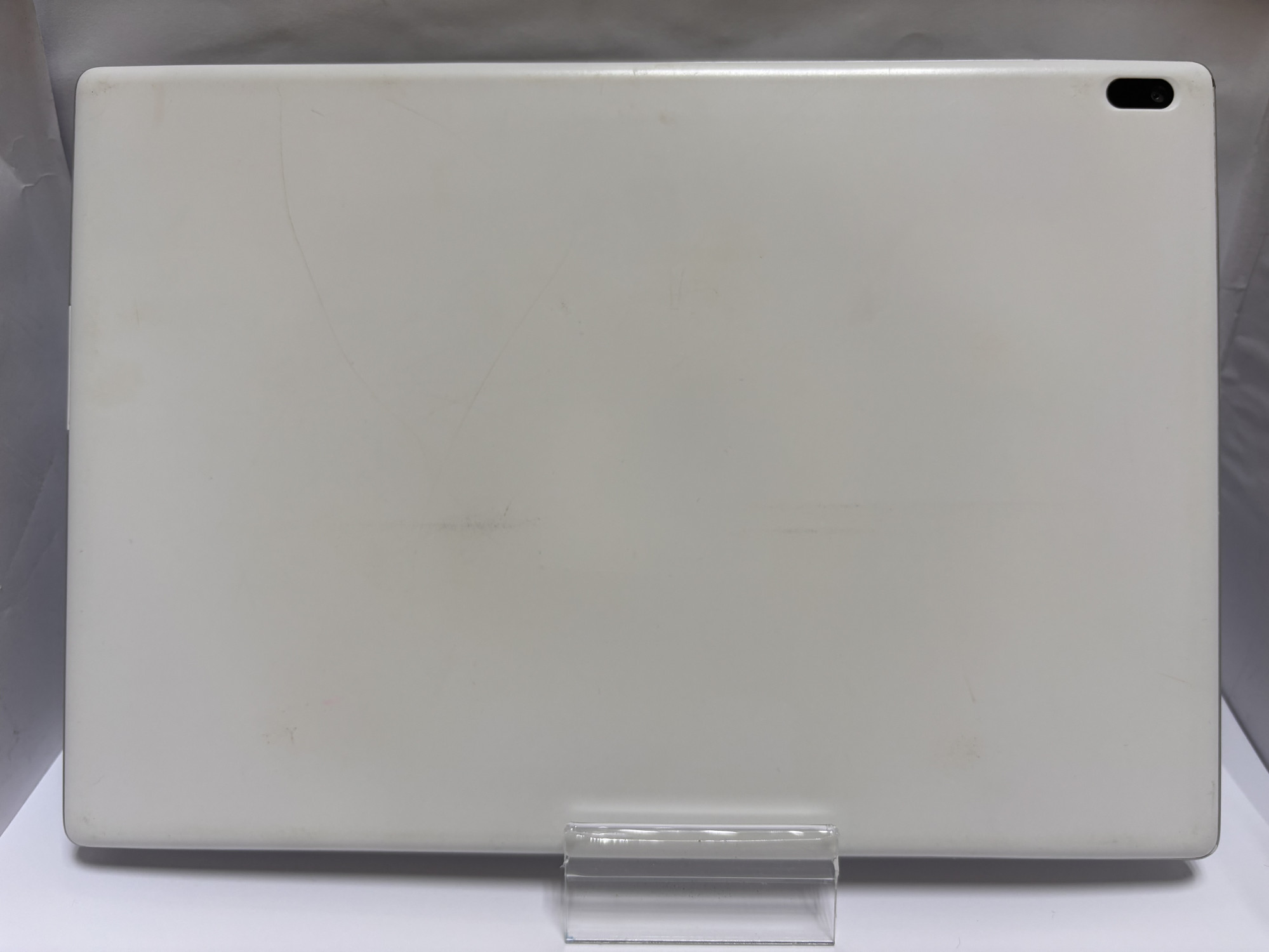 Планшет Lenovo Tab 4 TB-X304L 2/16GB LTE 2