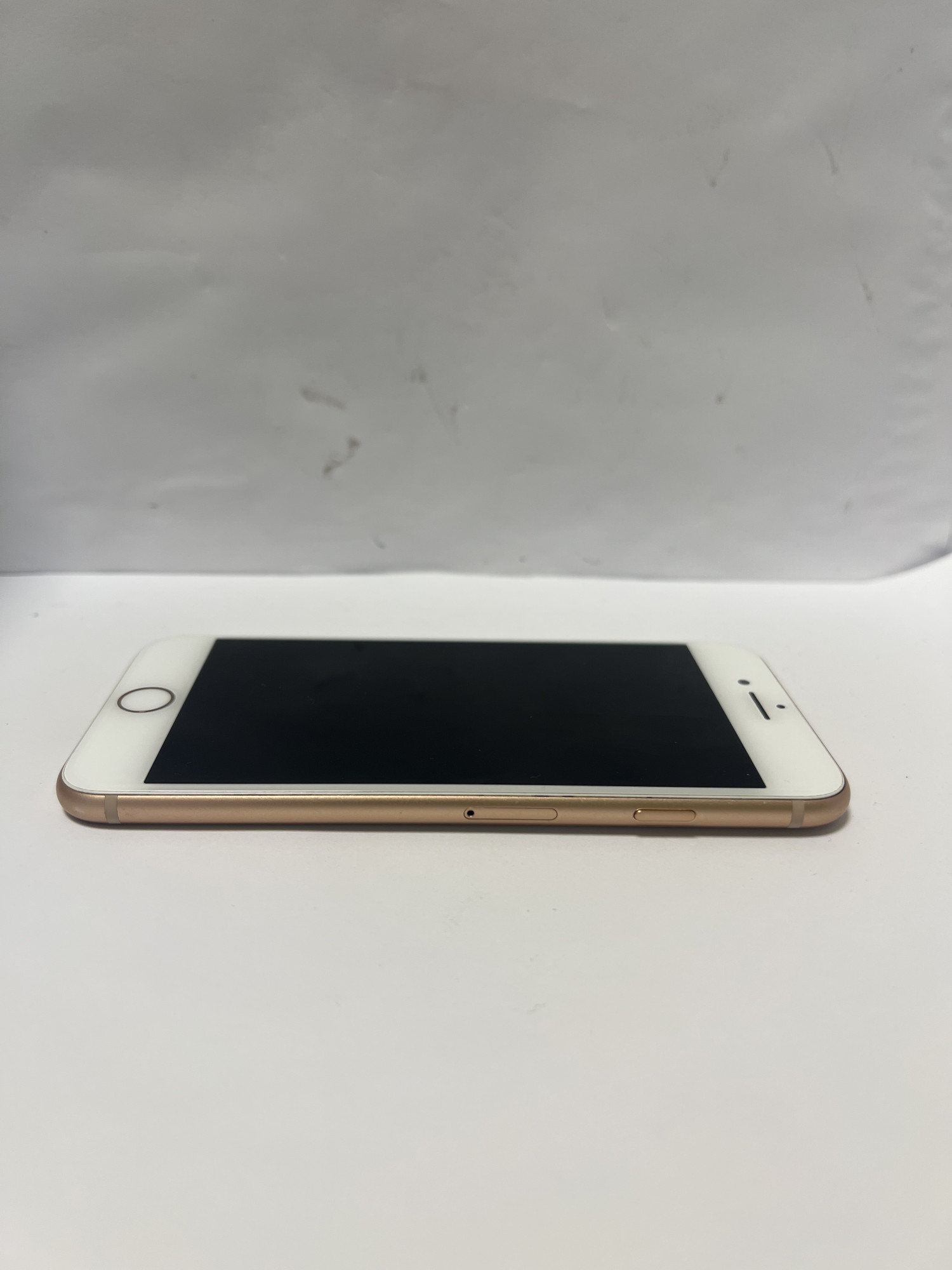 Apple iPhone 8 64Gb Silver (MQ6L2)  3