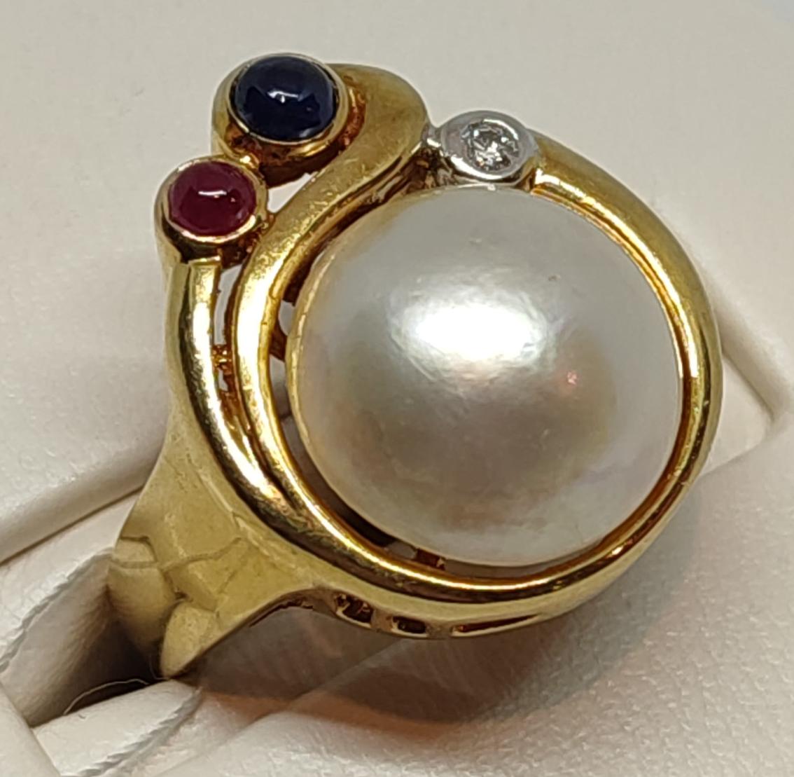 Кольцо из желтого золота с сапфиром, жемчугом и бриллиантом (-ми) (27417678)  0