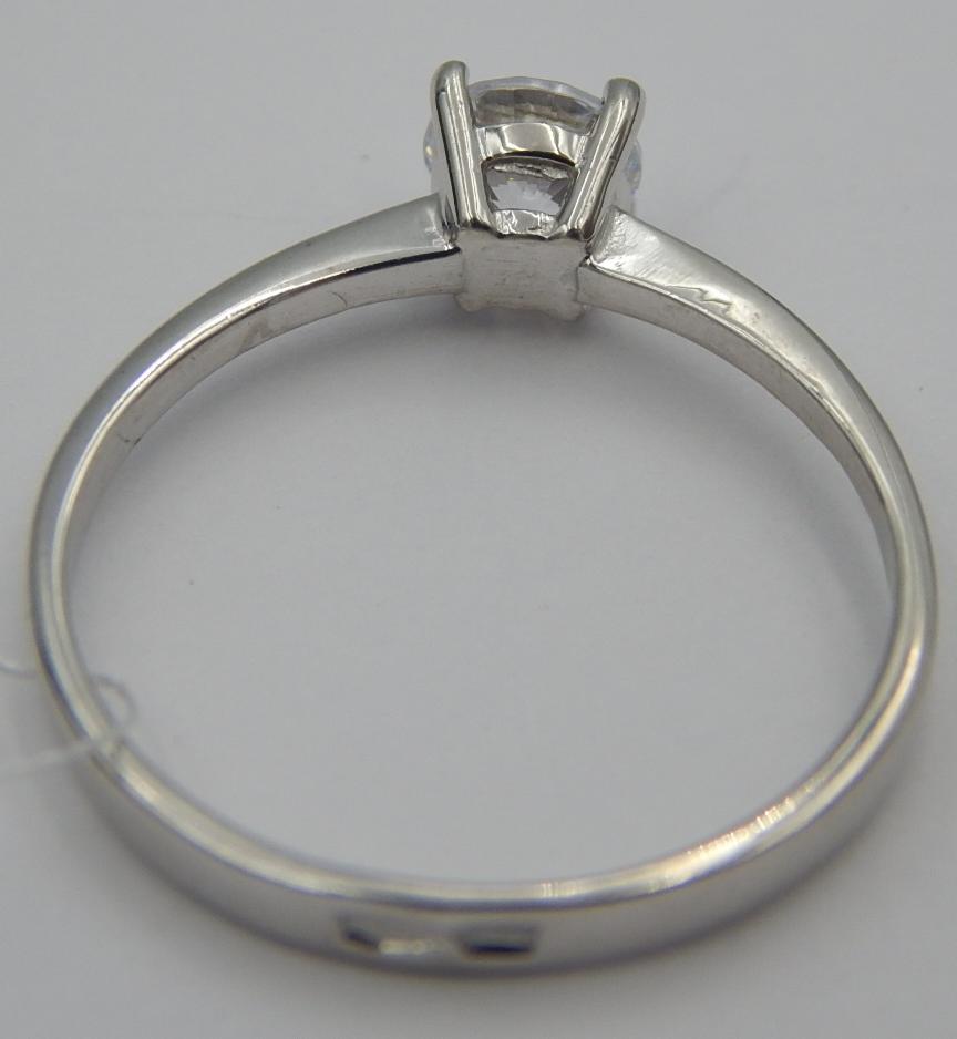 Серебряное кольцо с цирконием (28352596) 1
