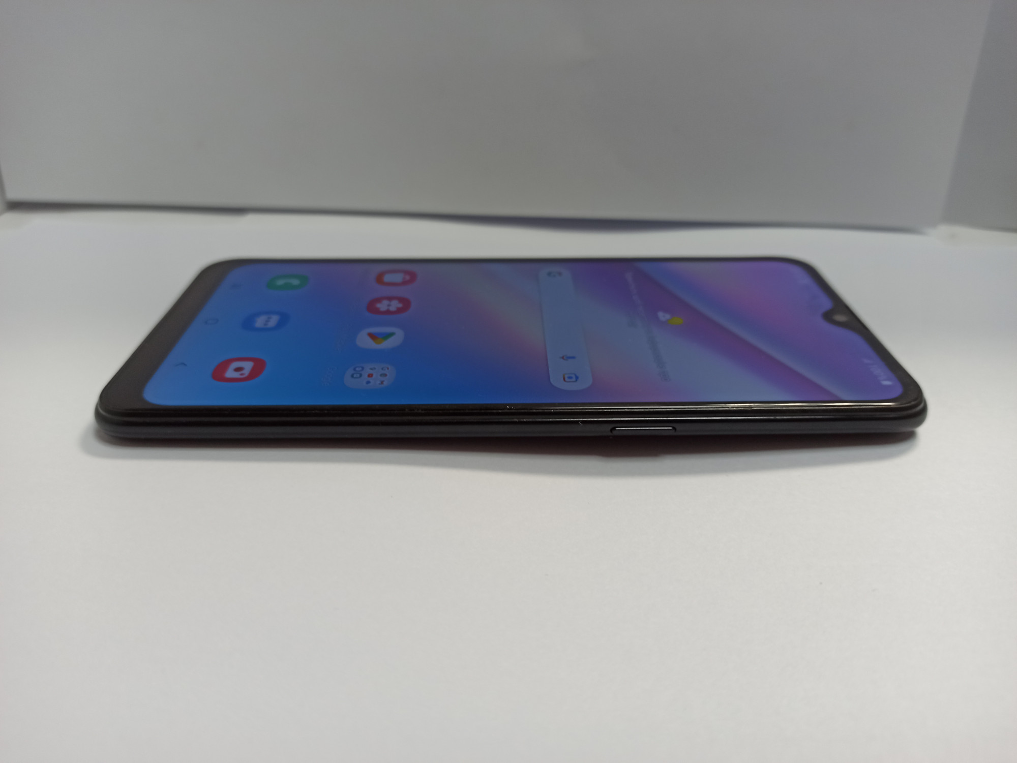 Samsung Galaxy A10s (SM-A107F) 2019 2/32Gb  4