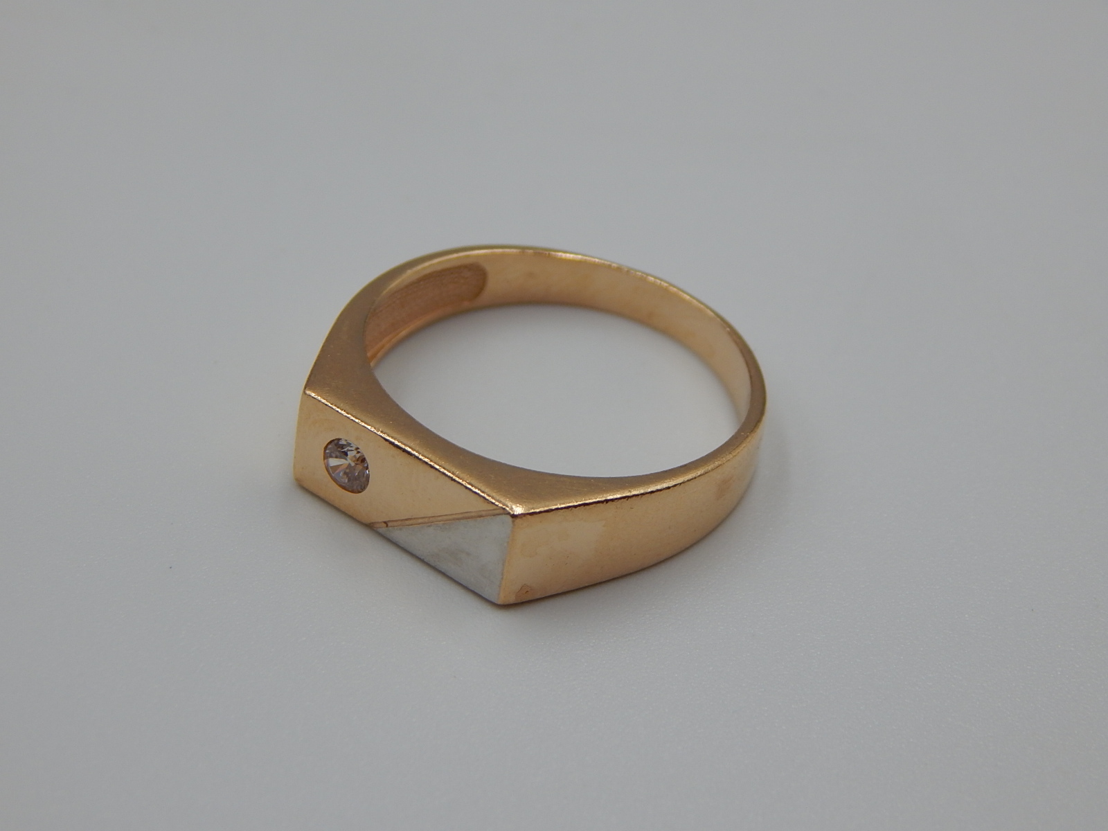 Перстень з червоного та білого золота з цирконієм (33692120) 3