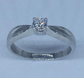 Серебряное кольцо с цирконием (29010665) 0