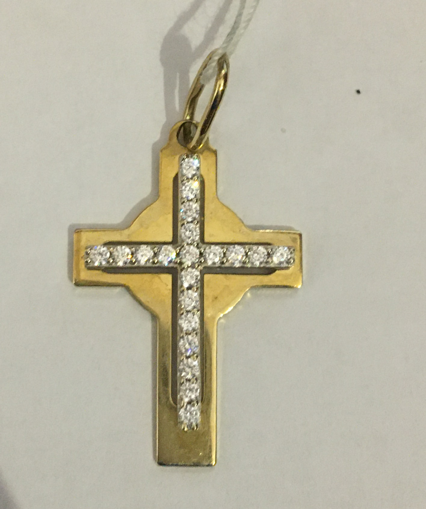 Подвес-крест из желтого и белого золота с цирконием (12679315) 0