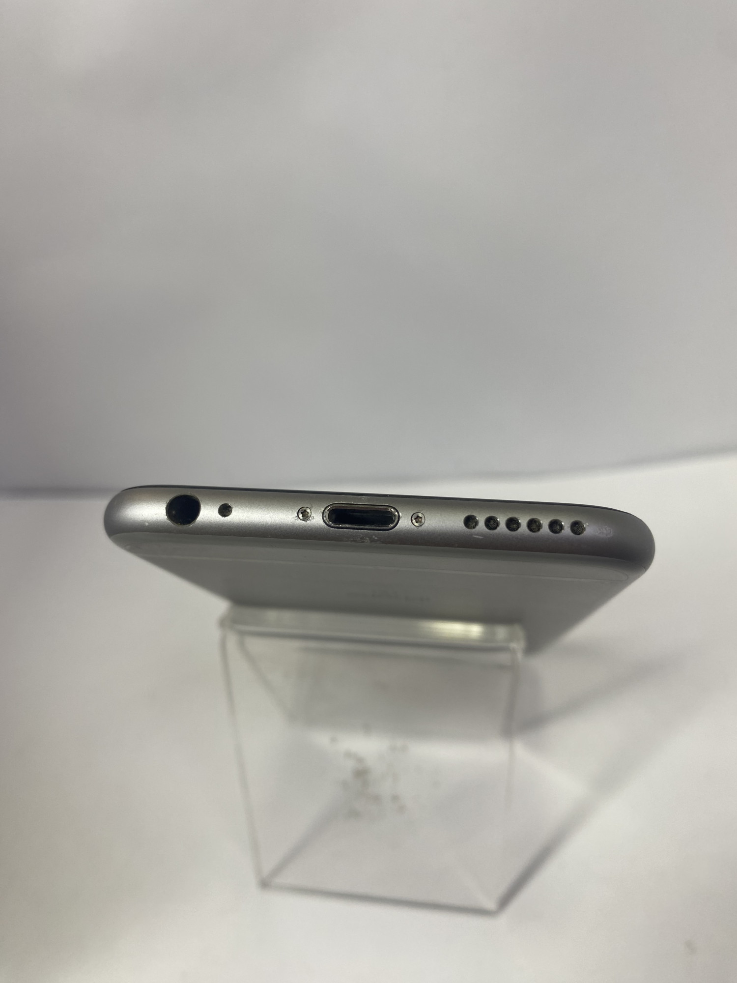 Apple iPhone 6s 32Gb Space Gray (MN0W2) 2