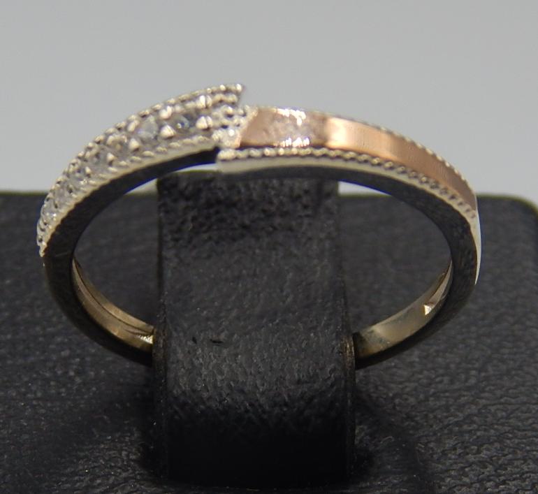 Серебряное кольцо с позолотой и цирконием (31630698) 0