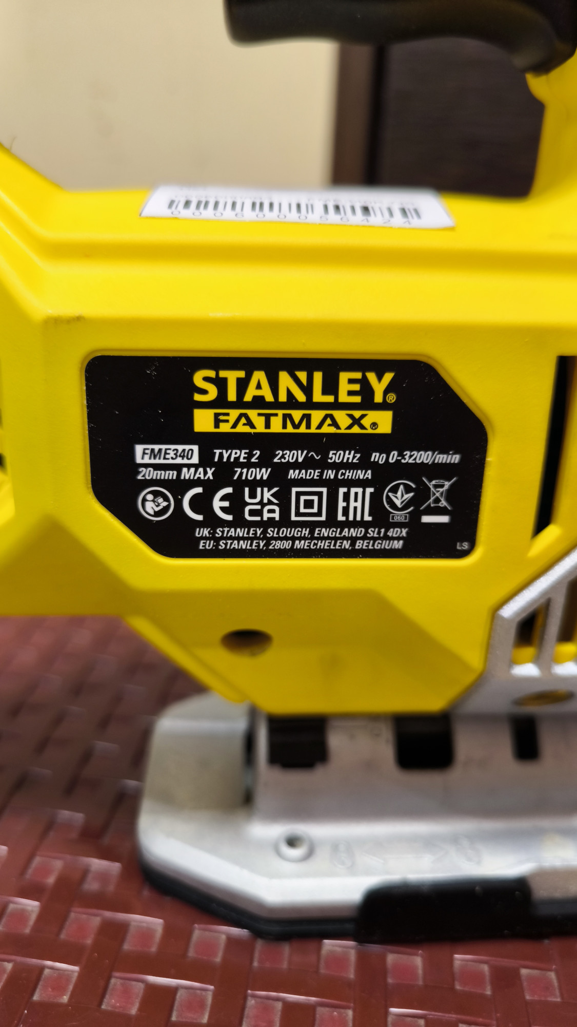 Електролобзик Stanley FME340 2